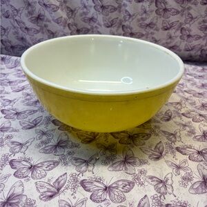 Pyrex Yellow and White Ovenware Bowl